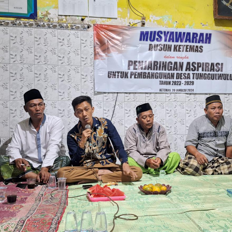 Tim Penyusun RPJM Desa melaksanakan giat MusDus, diawali di Dusun Ketemas